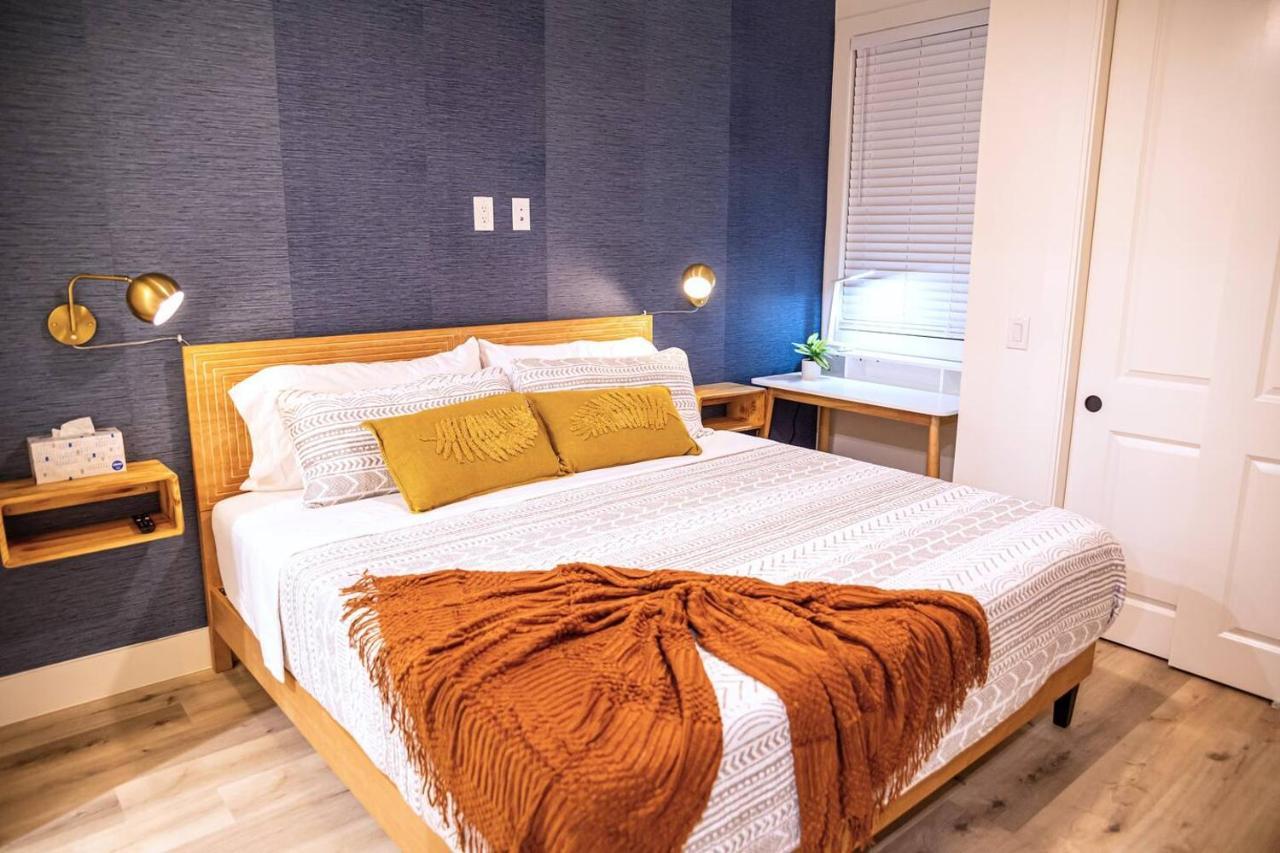 Gruene Daze Chalet - Stylish Aframe - Escape The Ordinary Нью Браунфелс Экстерьер фото