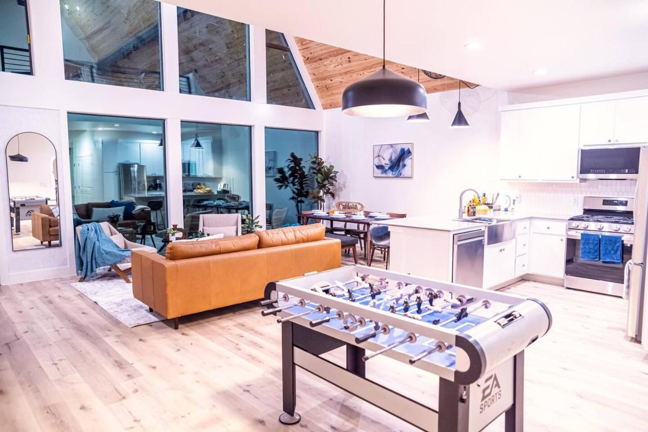Gruene Daze Chalet - Stylish Aframe - Escape The Ordinary Нью Браунфелс Экстерьер фото